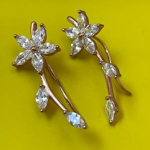 Rose gold color clear crystal flower hook earrings